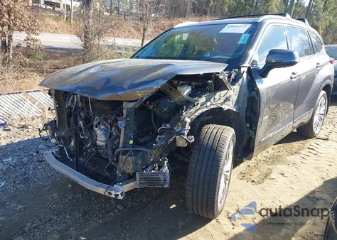 2022 Toyota Highlander Platinum z USA, uszkodzony, nr VIN 5TDFZRBH3NS232801